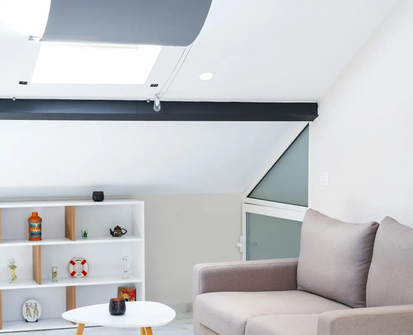 City Center Hideout - Studio Apartment Tiran