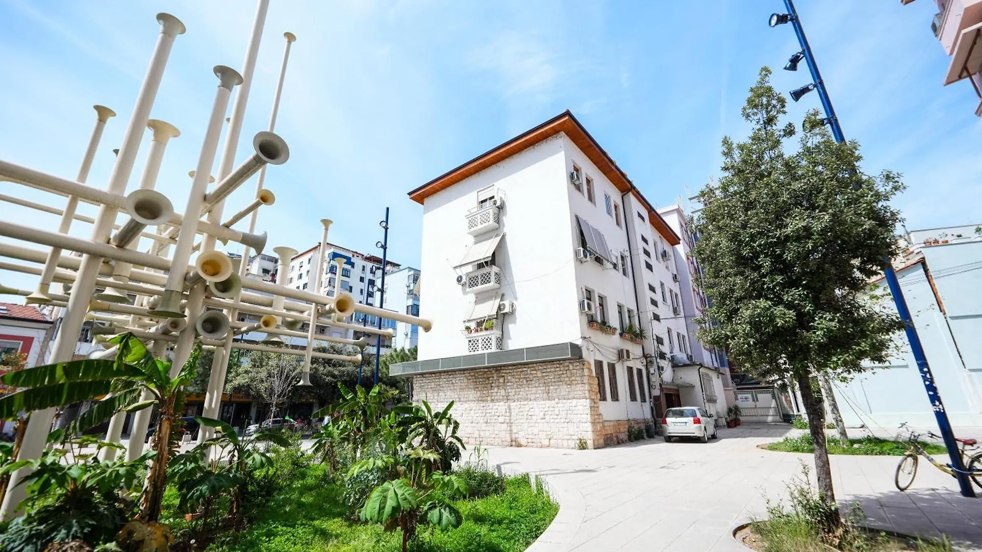 City Center Hideout - Studio Apartment Tirana